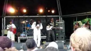 Andrew Tosh @ Africa Oye 2010 Johnny B Good