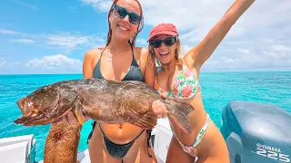 🌊DREAM LIFE in the Great Barrier Reef! Girls SPEAR MONSTER Coral Trout! 😱Catch & Cook CRISPY SKIN