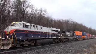 NS heritage 8101 leading 20R east of Enon Valley, PA