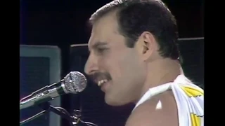 Queen - Bohemian Rhapsody (Live at Wembley 7/11/86) with opera section video Opacity Correction