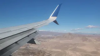 United Airlines B737-900ER Landing in Las Vegas