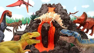 Dinosaur Battle In Schleich Giant Volcano T-Rex 2020 - Flowing Lava Dino Movie 공룡 배틀 화산