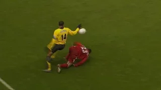 Thierry Henry crazy run vs Jamie Carragher