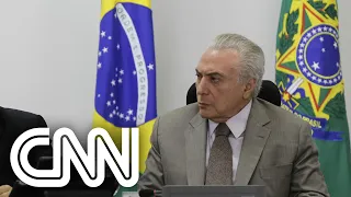 Na companhia de Temer, Bolsonaro fala por telefone com Alexandre de Moraes | CNN 360