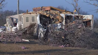 Relief efforts underway after tornadoes sweep through Iowa