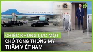 Cận cảnh chuyên cơ Không lực 1 chở Tổng thống Mỹ Joe Biden tại sân bay Nội Bài | VTC16