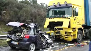 IDIOT DANGEROUS TRUCK & CAR DRIVING FAILS 2022 | TOTAL IDIOTS AT WORK 2022