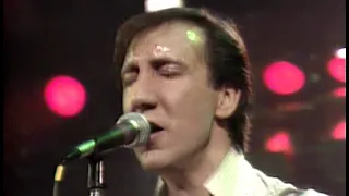 The Who - TORONTO 1982 (Dangerous, It's Hard, Eminence Front & Cry If You Want) AUDIO UPGRADE