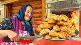 Preparing A Lot of Tasty Traditional Azerbaijani Desserts in the Village House!