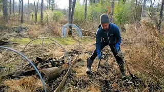 Making Hugelmounds in the Woods