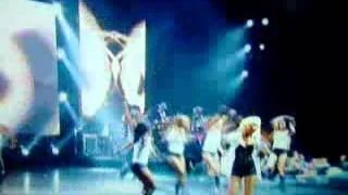 Christina Aguilera - Fighter live