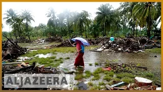 🇮🇩Indonesia rescuers hampered by rain after tsunami | Al Jazeera English