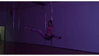 Exotic pole dance by Olesya Tyurkina