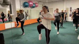 Функционал🔥💪 Для любителей пропотеть с драйвом, под музыку 💃 Полная тренировка.