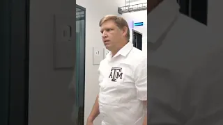 Dave Portnoy Mediates Two Employees Fighting At Work