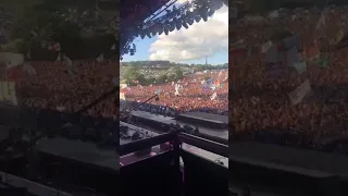 Noel Gallagher’s High Flying Birds - Half The World Away (Glastonbury 25/6/22) Backstage View