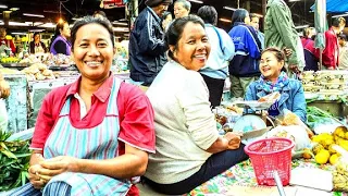 Exploring The Morning Market Phitsanulok Thailand