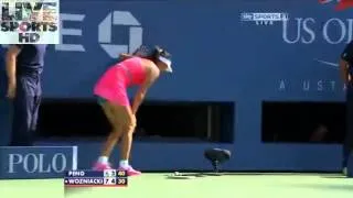 Peng Shuai Cramping In Match vs Caroline Wozniacki US Open Semi-Final 2014 (HD)