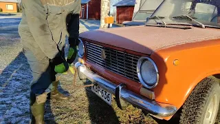 lada 1200/vaz 2101 handcrank start.