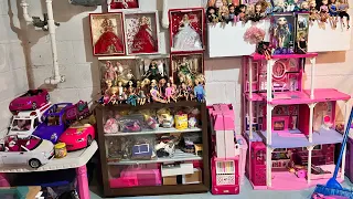 HACIENDO Y DECORANDO EL *NUEVO* CUARTO DE MIS BARBIES /  TENEMOS CUARTO PARA LAS MUÑECAS BARBIE /