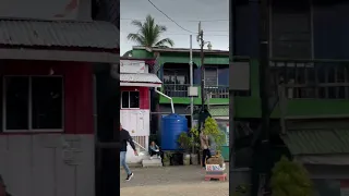 INI DIA RUMAH PERBATASAN INDONESIA DAN MALAYSIA !! 🇲🇨🇲🇾