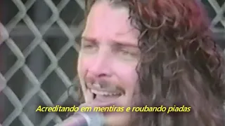 Soundgarden - Slaves & Bulldozers / Smells Like Teen Spirit (trecho) (Legendado em Português)