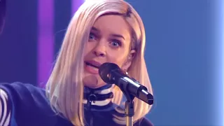 Anne Marie – Friends   The voice of Holland  The Liveshows