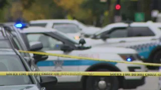 Chicago shooting: 3 teens shot while sitting in car on North Side