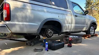 How to replace rear brake shoes on a Nissan Frontier Xterra @elchanojose4633