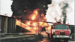 Тушение пожара в резервуарном парке НПЗ Литвинов 23 ноября 1996
