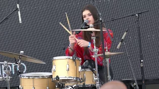 Burn - Elise Trouw - Supergirl Pro concert series