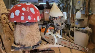 Very Beginner chainsaw carving Mushrooms with a battery chainsaw. Real time.