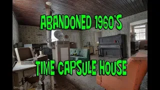 Exploring an Abandoned 1960's Time Capsule House