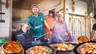 Pakistani Street Food You've never seen before!! Karachi Street Food 🇵🇰