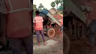 Concrete mixer working 🔥🔥 #engineer #civilsitevisit #shorts #sitework #civilengineering