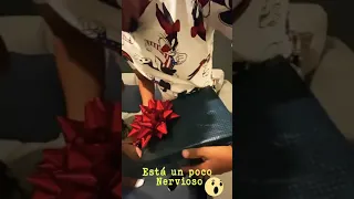 mujer le da un regalo a su novio infiel con su mejor amiga 😱