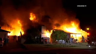 3 Houses Burn in Phoenix