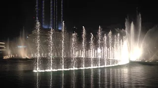 Fountain in Dubai (UAE) - Поющие фонтаны в Дубаи (ОАЭ) - no sound