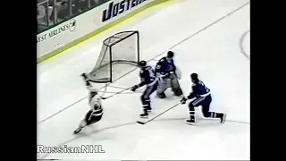 Helmut Balderis sets up David Mackey's first NHL goal vs Nordiques (18 jan 1990)