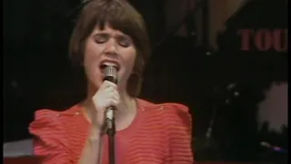 Linda Ronstadt - Just One Look (Live)