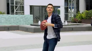 'The Duff' Actor Robbie Amell Proves He Really Can Throw a Football | The Rich Eisen Show | 12/6/19