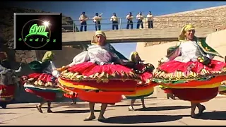 RAYMI BOLIVIA - "Bailando Waca Waca"  (Waca Waca)