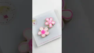 Easy Mini Flower Cookies for Beginners #cookies #cookiedecorating #royalicing