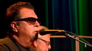 Los Lobos - La Tumba Sera el Final (eTown webisode #876)