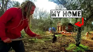 living the dream! a 'simple ' off-grid life
