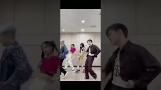 SEVENTEEN WITH ITZY TIKTOK CHALLENGE #seungkwan #vernon #yeji #ryujin #shorts #fyp #seventeen #itzy