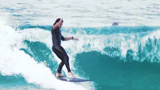 Ronnie Surfing