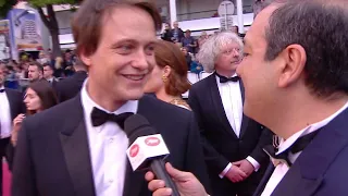 August Diehl parle du travail avec Terrence Malick lors du film "Une vie cachée" - Cannes 2019