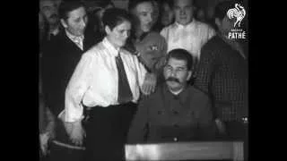 Stalin At Women's Meeting - Molotov (0)