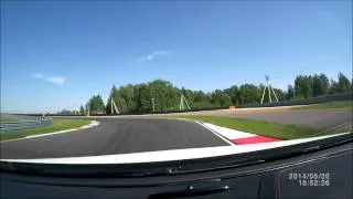 Mercedes A45 на треке Moscow Raceway